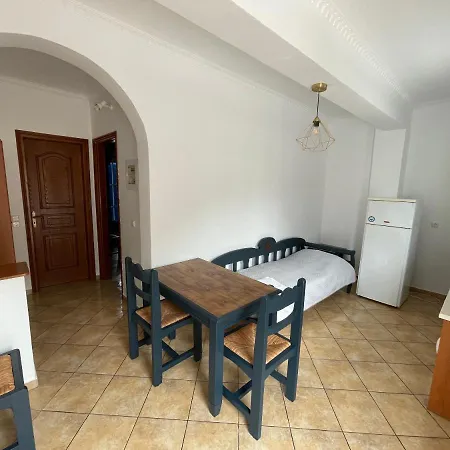 Leonidas Appart hôtel Kamári
