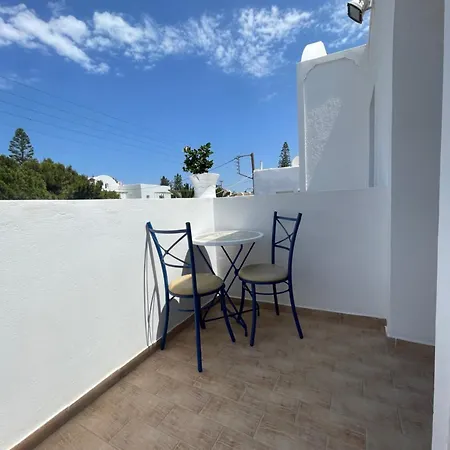 Leonidas Appart hôtel *